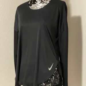 Nike DRI-FIT Top